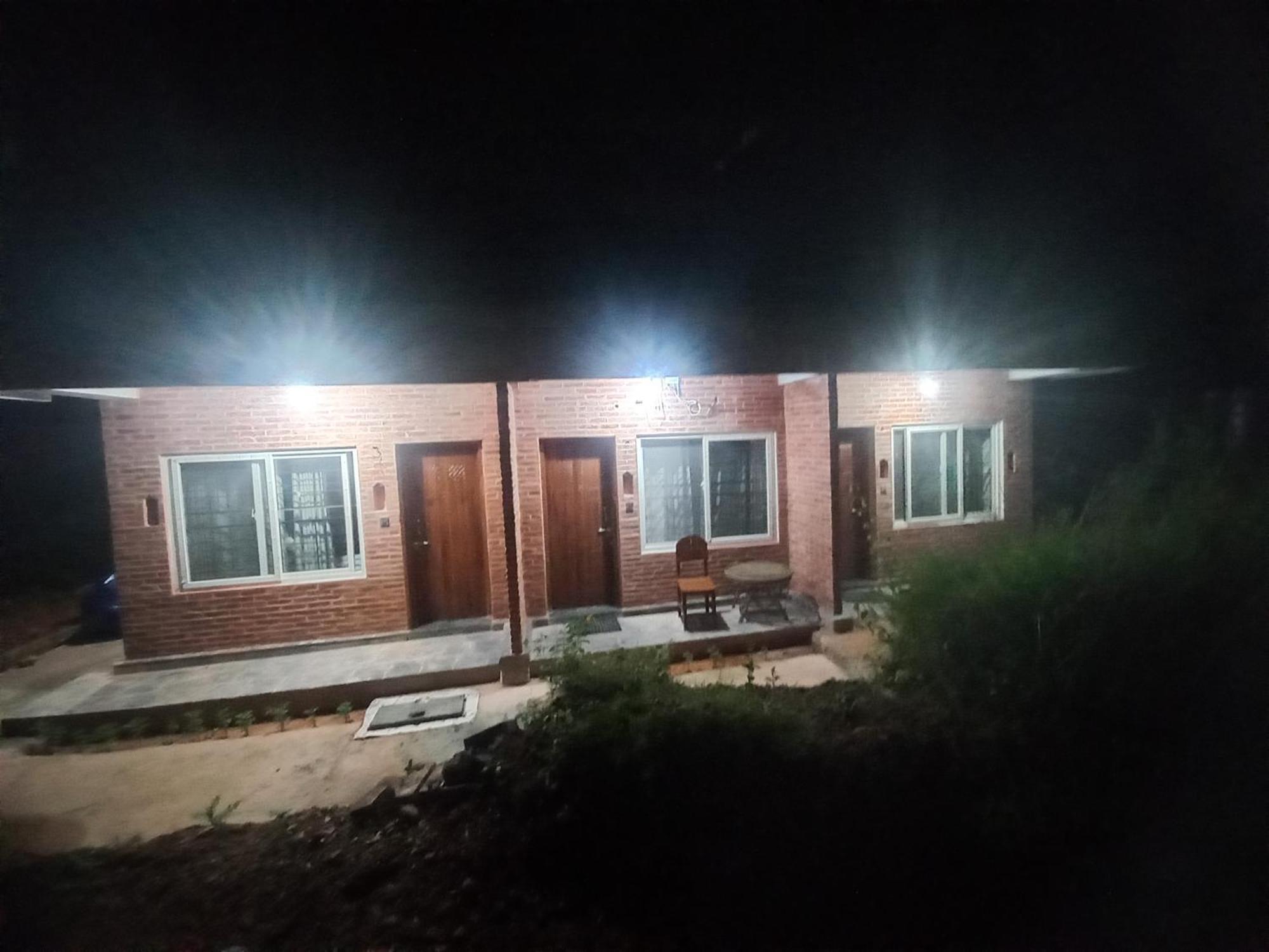 Mount Fuji Homestay Deorali Ngoại thất bức ảnh